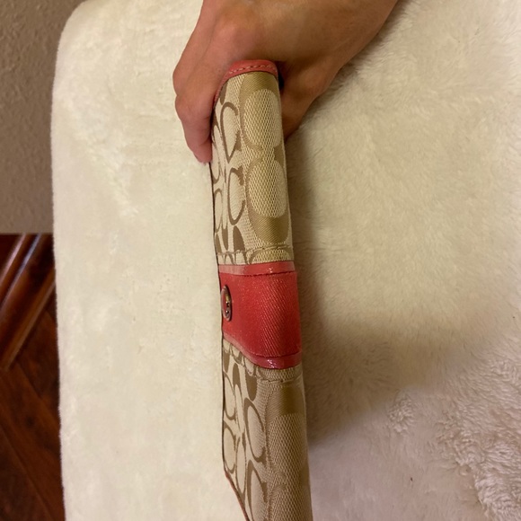 Coach Wallet/Wristlet - Picture 8 of 9